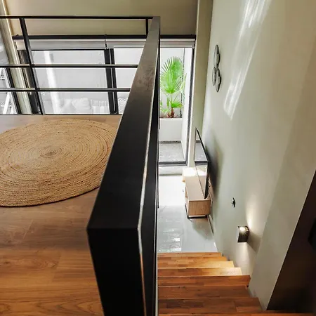 Chrysma Urban Living 公寓